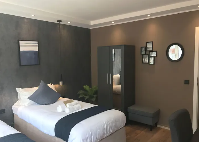 Mike's Four Habitación en casa particular *