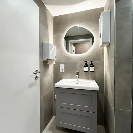 Mike's Four * Ντίσελντορφ